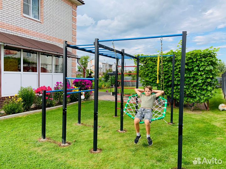 Спортивная площадка уличная воркаут турник брусья