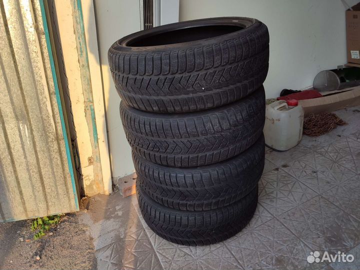 Pirelli Sottozero Winter 240 225/40 R19