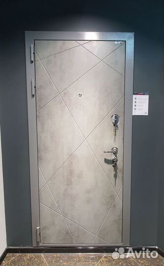 Дверь входная Бетон тёмный шумо-изоляционная