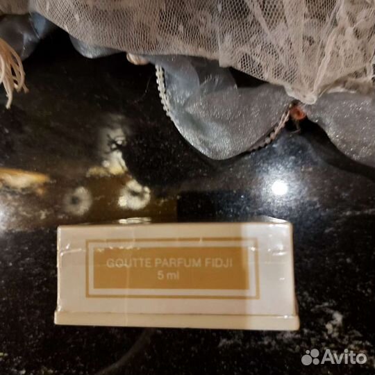 Винтажные духи fidji (капля) 1966 год.коллекция