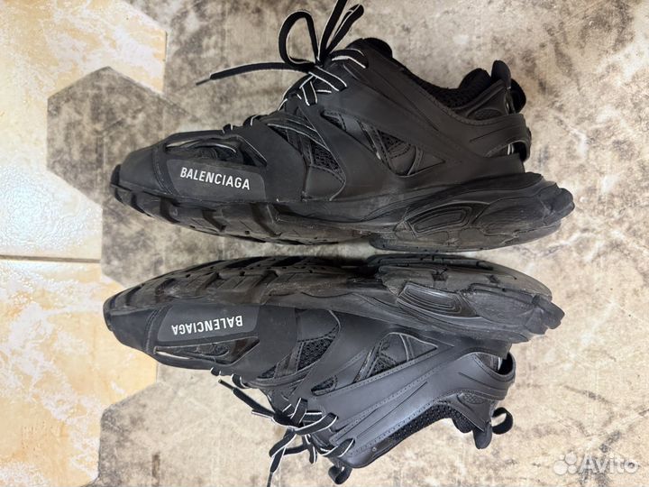 Balenciaga track оригинал