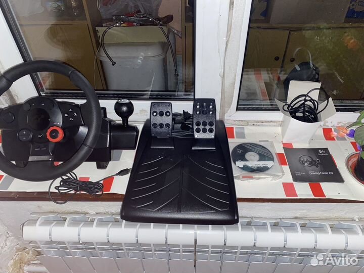 Logitech driving force gt 900