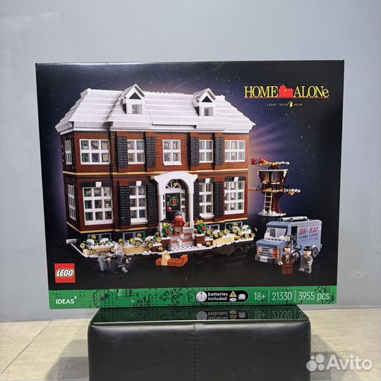 Конструктор lego 21330 Один дома