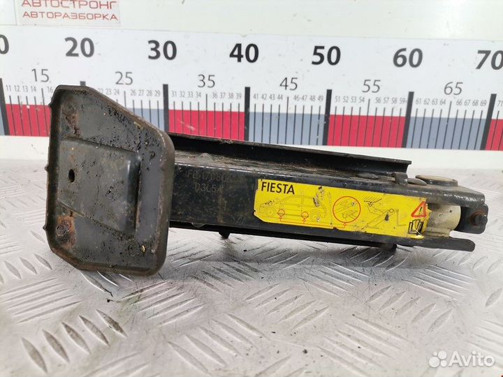 Домкрат для Ford Fiesta 4 7083596