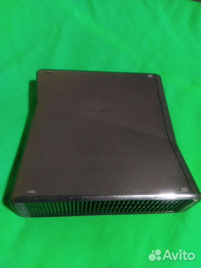 Xbox 360 прошитая, 320гб, 2 джойстика