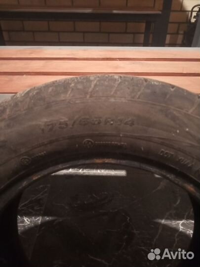 Viatti Strada Asimmetrico V-130 175/65 R14 20