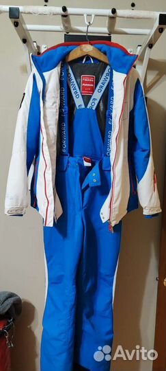 Куртка горнолыжная