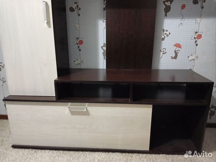 Стенка под телевизор