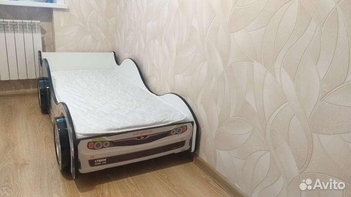 Детская кровать машина новая