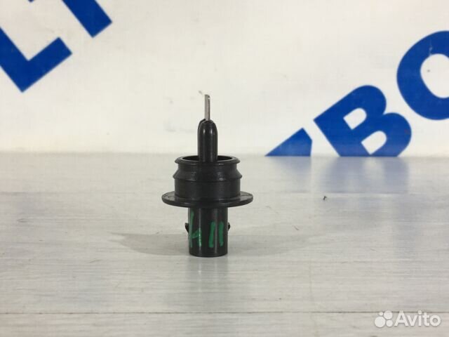 Датчик уровня жидкости омывателя skoda rapid 1 рес