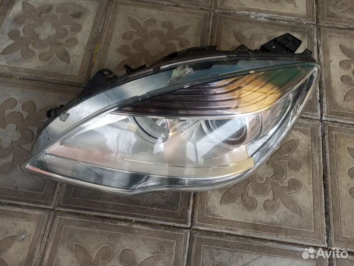 Фара Mercedes R class оригинал