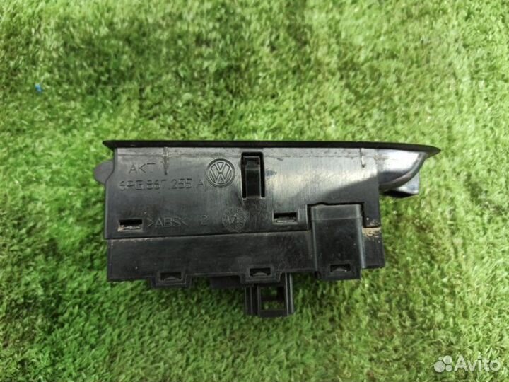 Блок управления стеклоподъемниками Volkswagen Polo