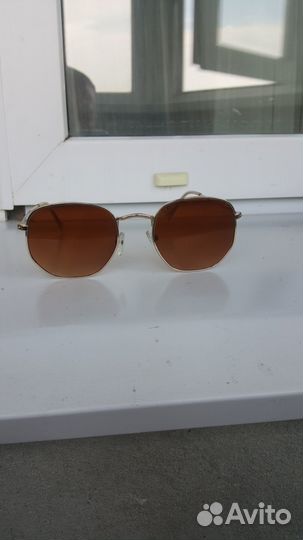 Солнечные очки женские