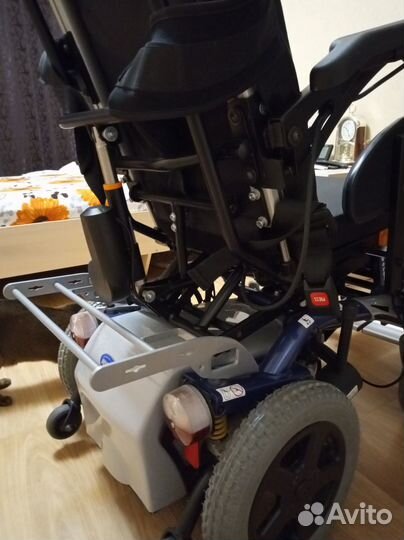 Электрическая инвалидная коляска с вертикализацией