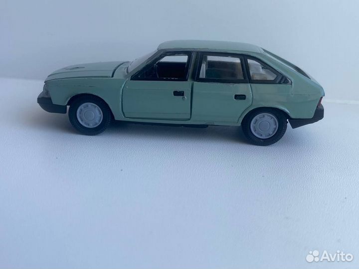 Модель СССР 1:43 Москвич 2141 Тантал редкий цвет