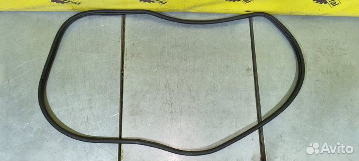 Уплотнитель проема двери задний правый Kia Ceed Jd