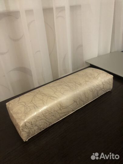 Валик для маникюра