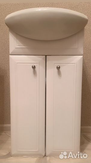 Раковина с тумбой для ванной