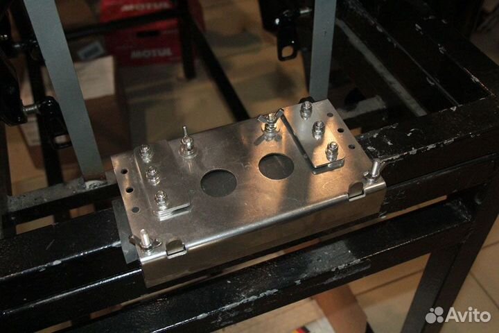 Ротатор для датчика эхолота поворотный