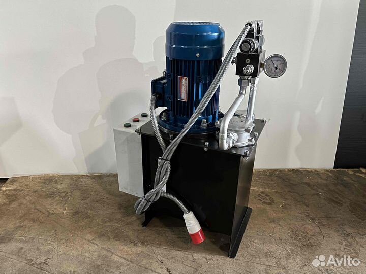 Электрическая гидростанция (маслостанция)