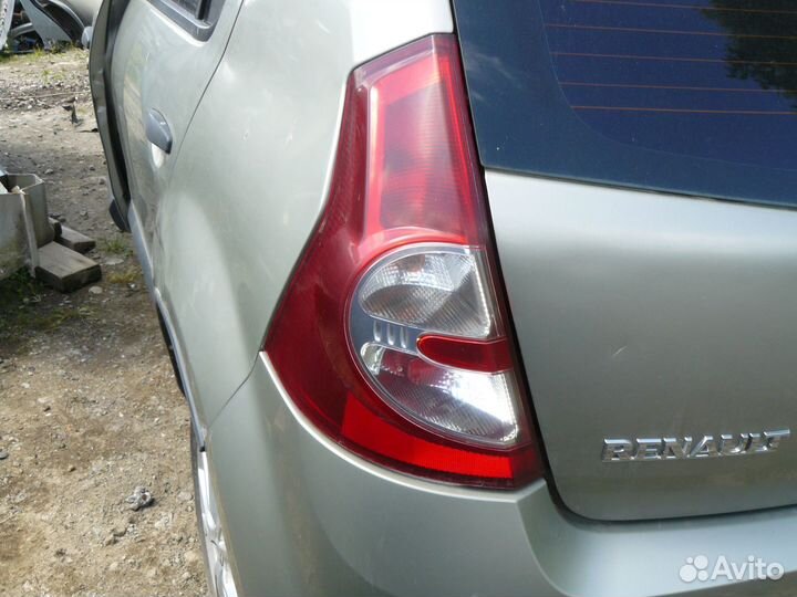 Фонарь задний левый для Renault Sandero 2013г