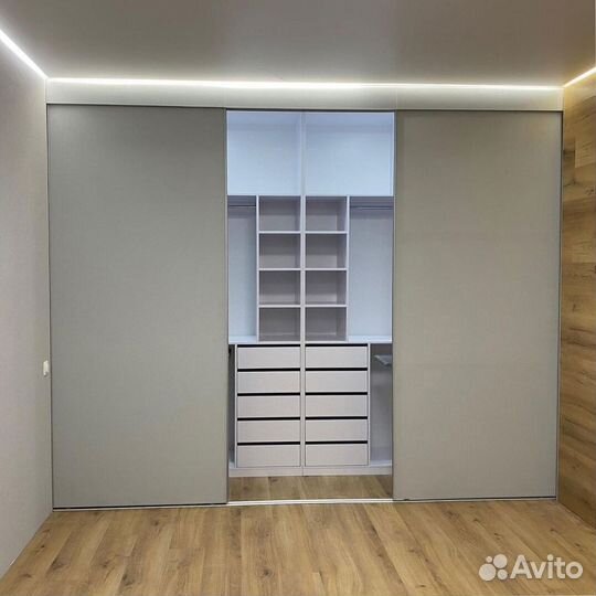Шкаф купе на заказ с фабрики