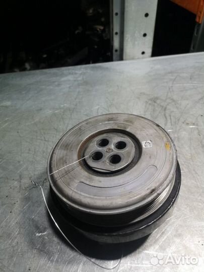 Шкив коленвала Mercedes C-Class W205 OM651 2.2 CDI
