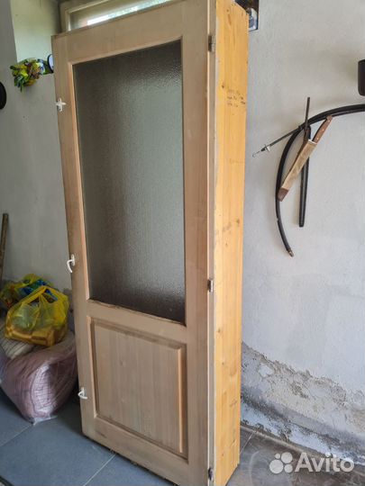 Дверь деревянная со стеклом бу