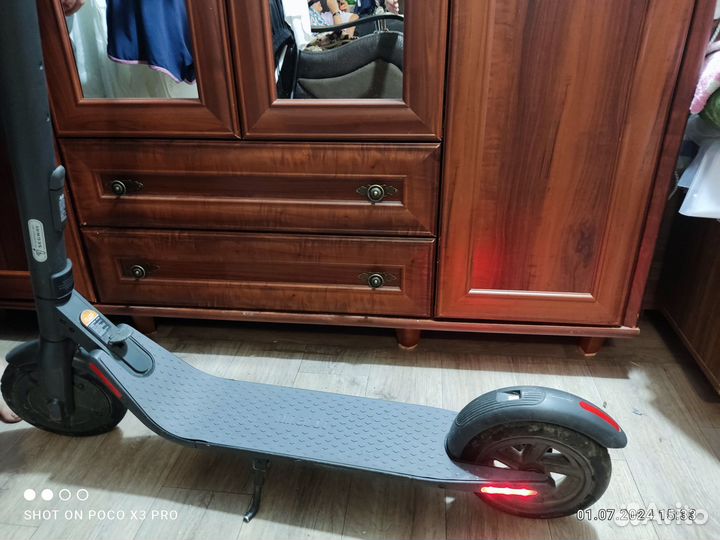 Продам электросамокат