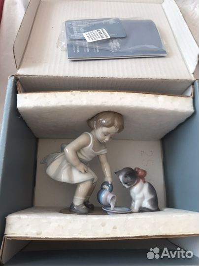 Фарфоровая статуэтка Lladro 1008498