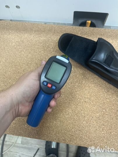 Пирометр с индикацией точки росы сем DT-8663