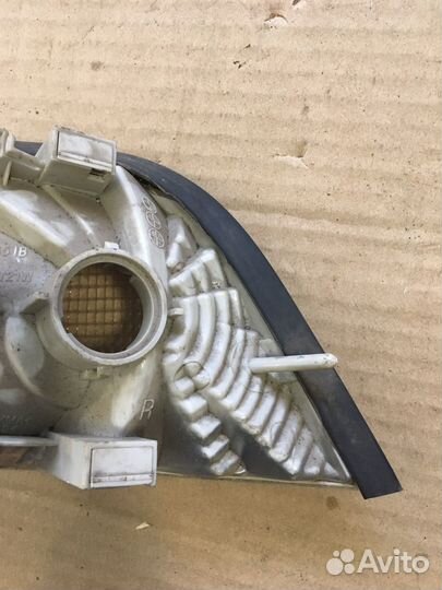 Указатель поворота правый BMW E36 (4795)
