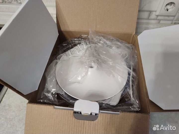 Фонтан поилка для животных 2.5 литра новый