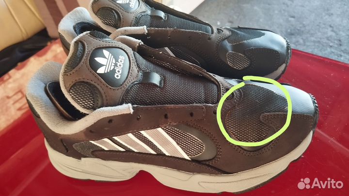 Кроссовки adidas Yung 1