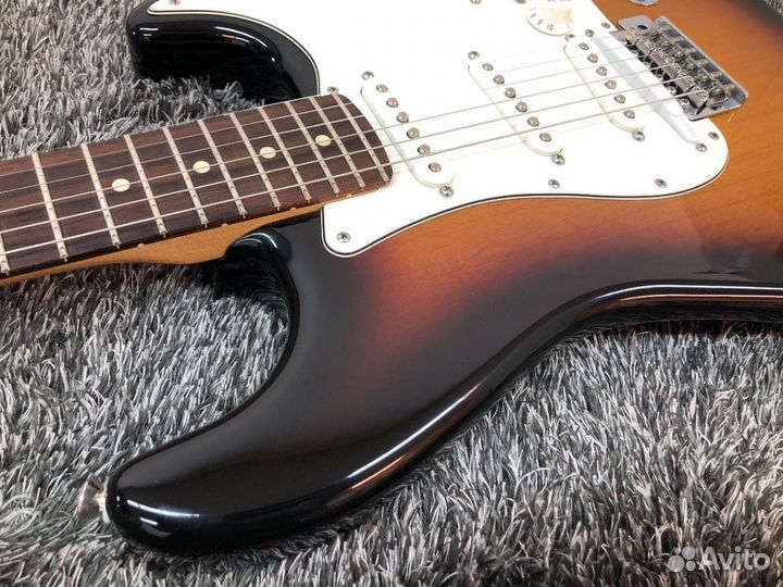 Fender Roland VG Stratocaster