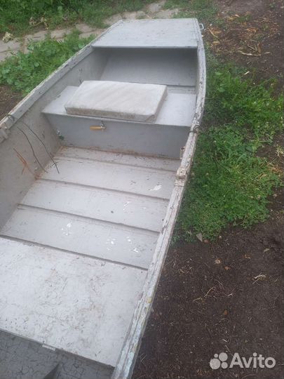 Лодка алюминиевая