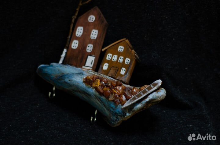 Ключницы дрифтвуд с янтарем