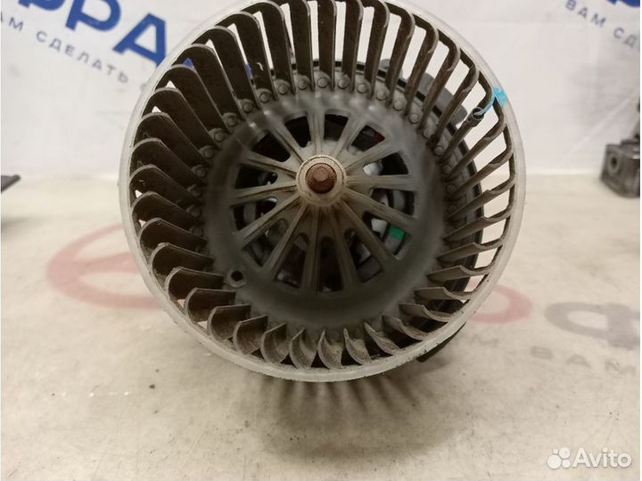 Моторчик печки dacia duster