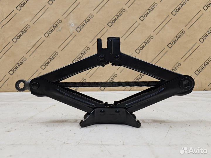 Домкрат Toyota Camry V70