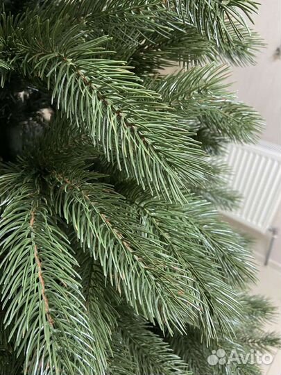 Елка искусственная