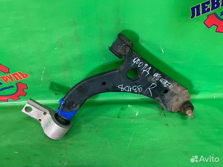 Рычаг на Ford Fusion правый