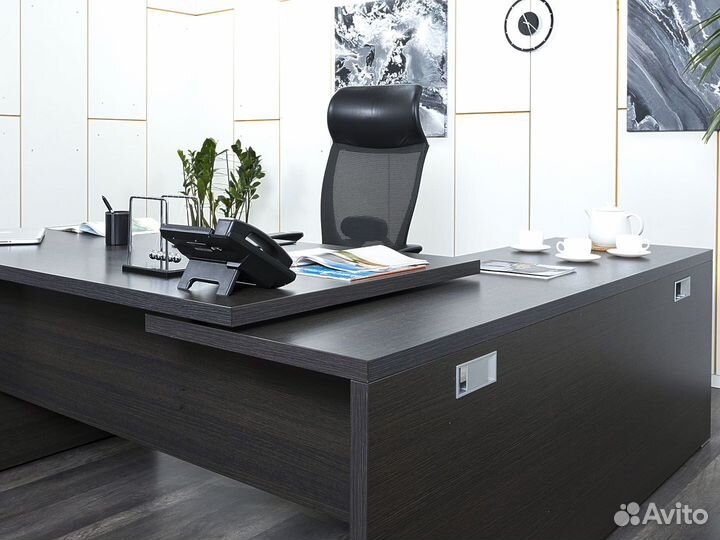 Стол для руководителя Sinetica ekis Италия