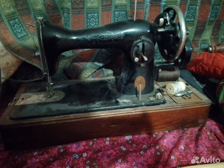 Швейная машинка, постельное СССР