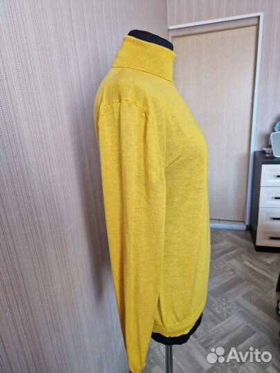 Продам свитер Casharel