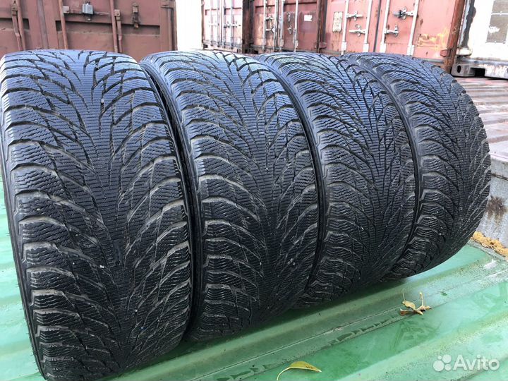 Nokian Tyres Hakkapeliitta R2 245/40 R18 97R