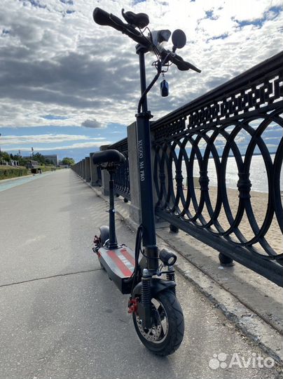 Электросамокат Kugo M4 Pro 500W 13A