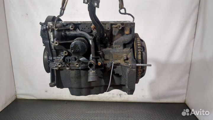 Блок цилиндров Renault Scenic K4M 858 1.6 Бензин, 2010