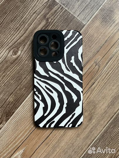 Чехол на iPhone 13 pro