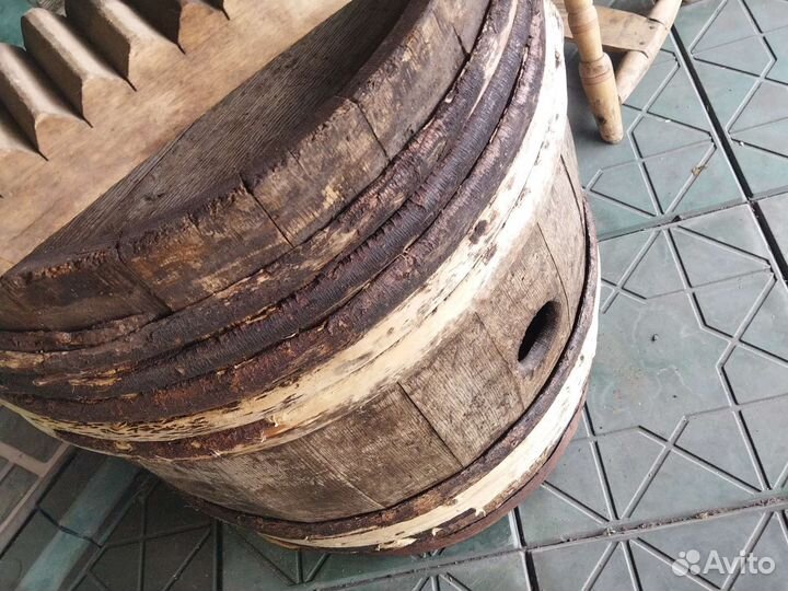 Бочка деревянная