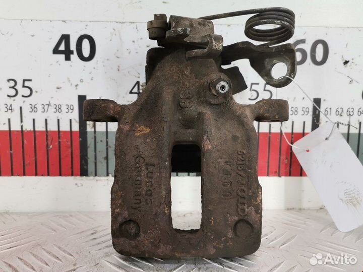 Суппорт задний правый для Audi A4 B5 8D0615424